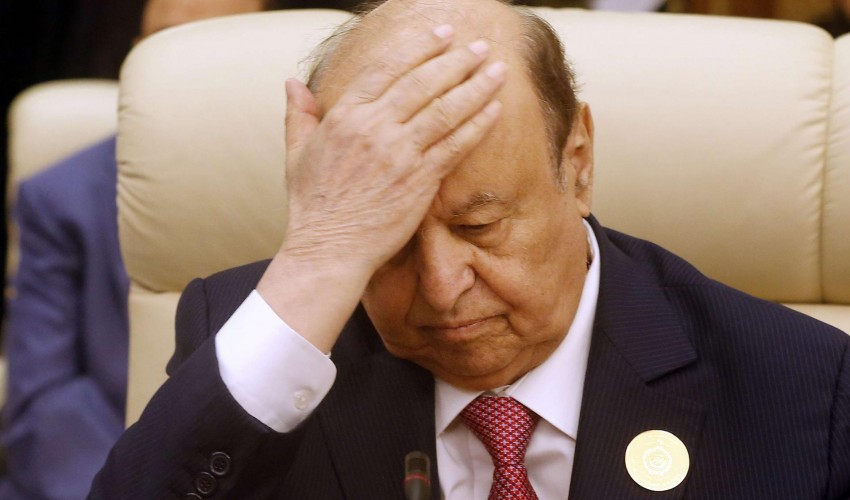 عاجل | دبلوماسي يمني يكشف أسرار خطيرة عن هادي ويهدد بنشر وثائق سرية ومراسلات خاصة تفضح الرئيس ؟!